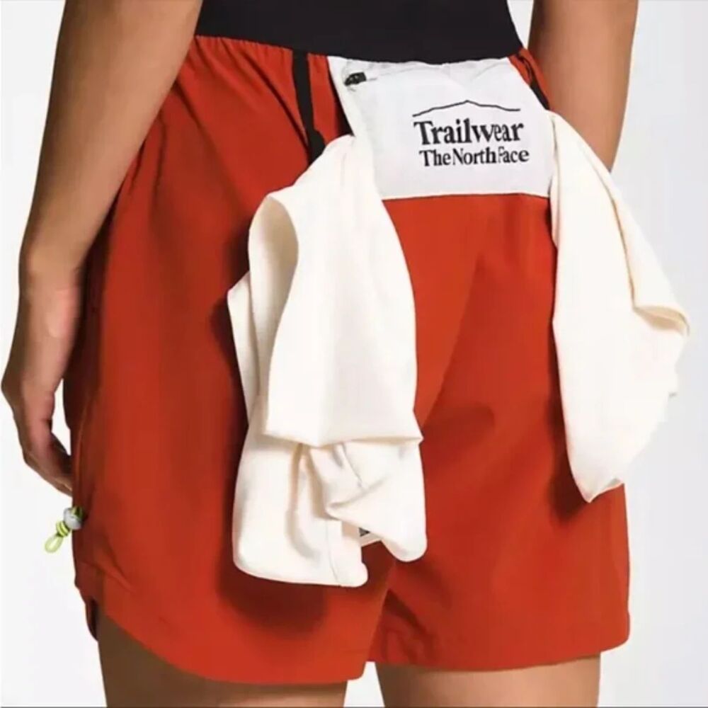 The North Face Women's Trail Shorts - Rust